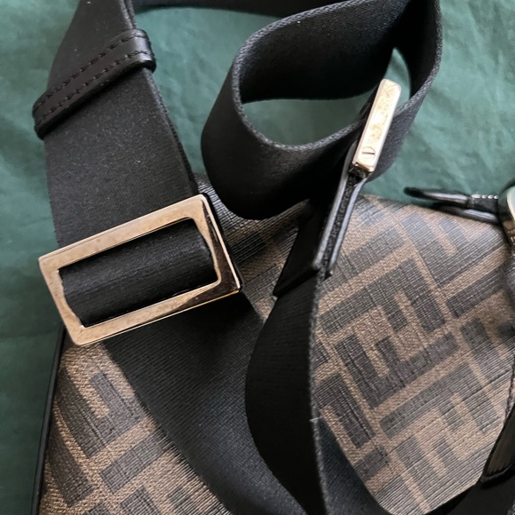 Fendi Black and Brown Forever Fendi Camera Bag - Picture 14 of 16